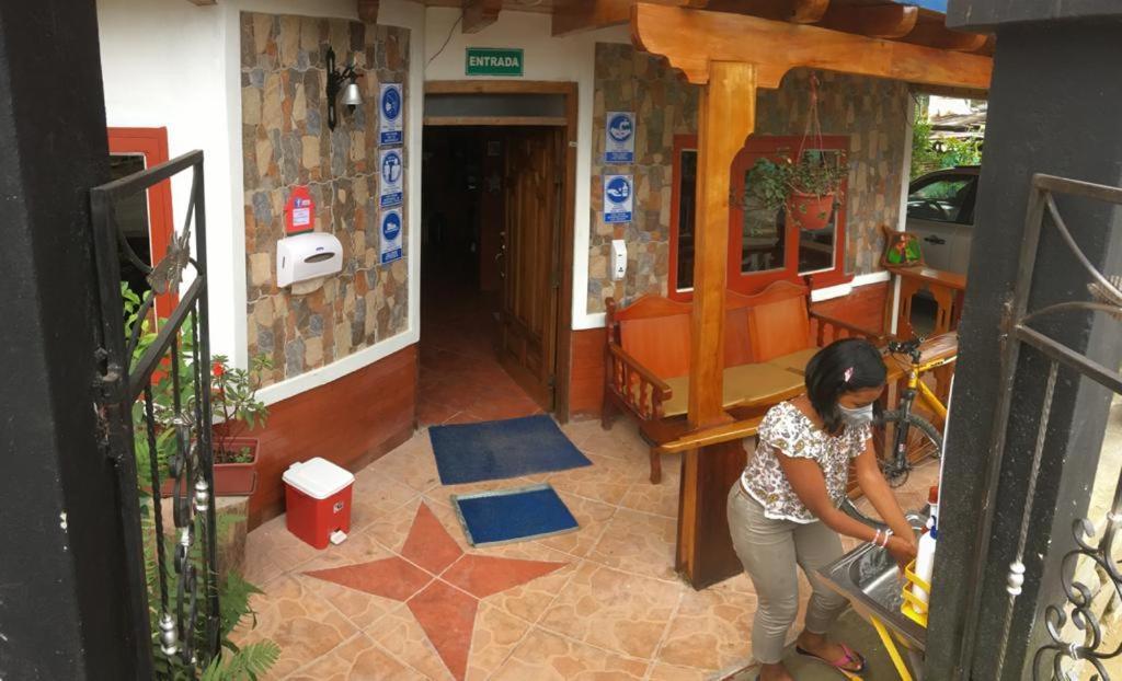 Casa Cultural Mindo Hotel Exterior photo